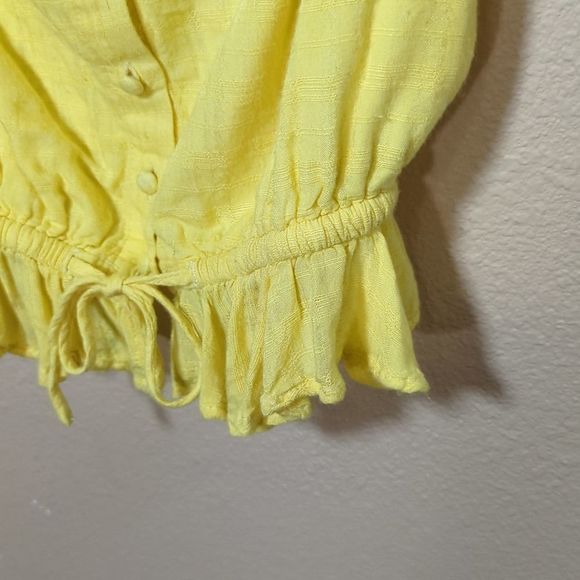 Crop Tops Tanks Womens Medium Yellow Button Down Ruffle Top - Picture 5 of 12